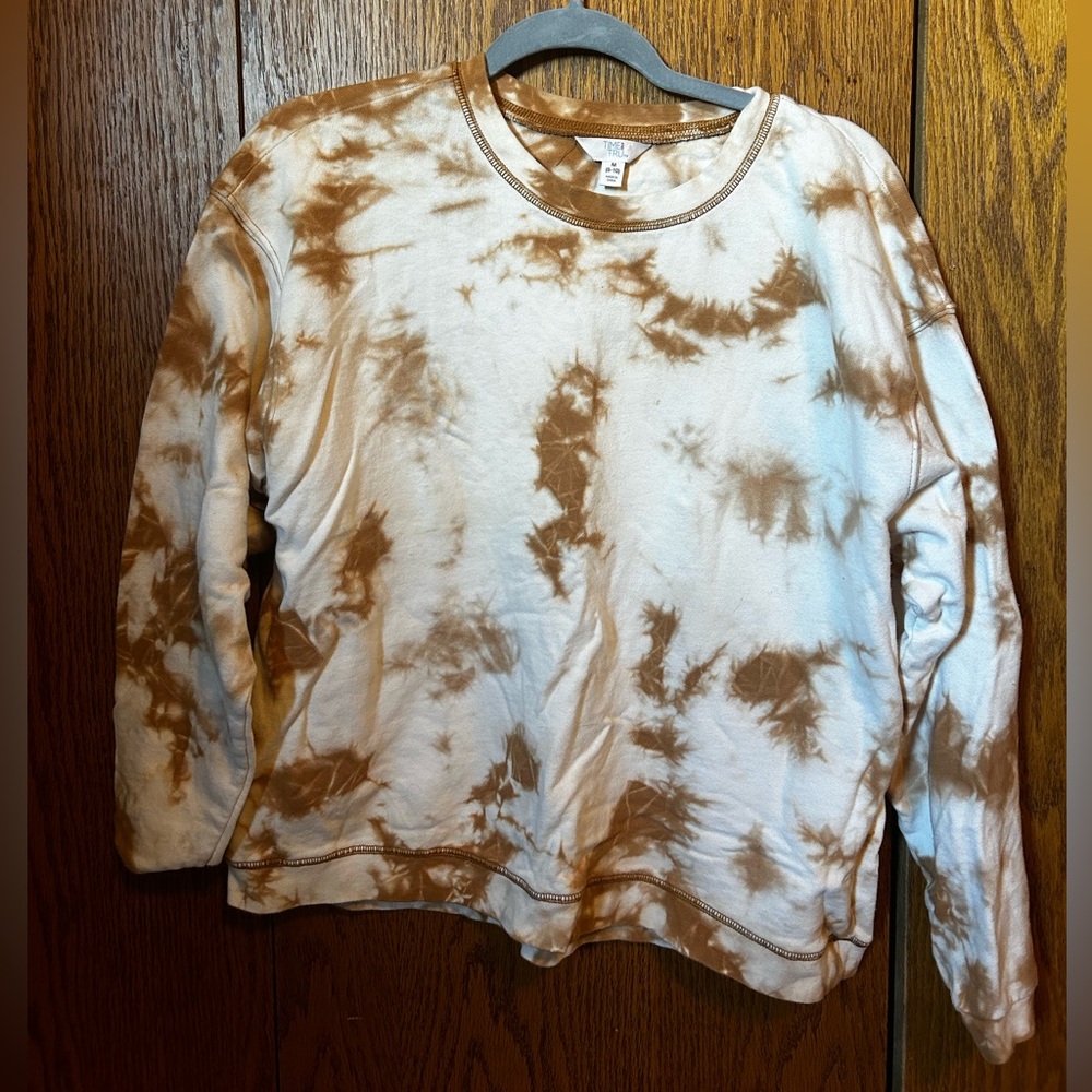 Time and tru sweatshirt size medium. Have only worn a couple of times.